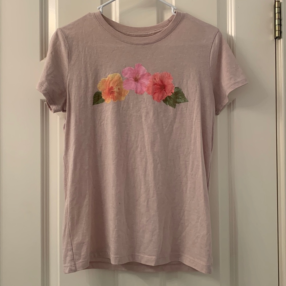 Aeropostale floral graphic tee size large